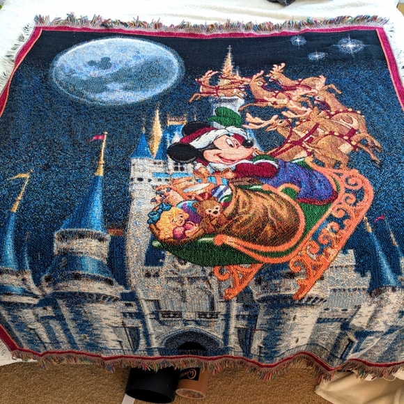 Disney Bedding Disney Throw Blanket Holiday Mickey Mouse Friend